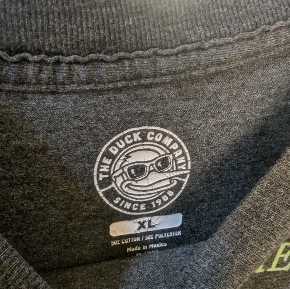 Pink Floyd Shark Dark side of the moon LP parody T-shirt XL concert rock tour - Picture 4 of 5